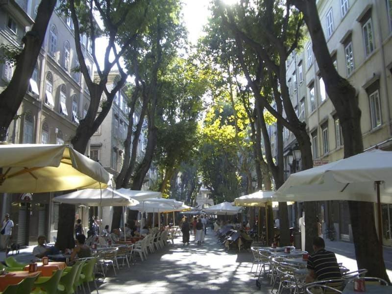 Triestiner Chic Apartamento Exterior foto